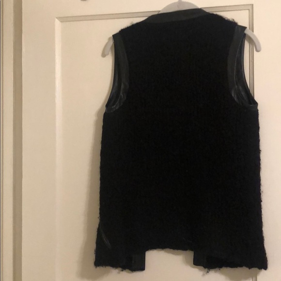 Alpaca wool Rag & Bone vest with horn closure - Picture 4 of 5